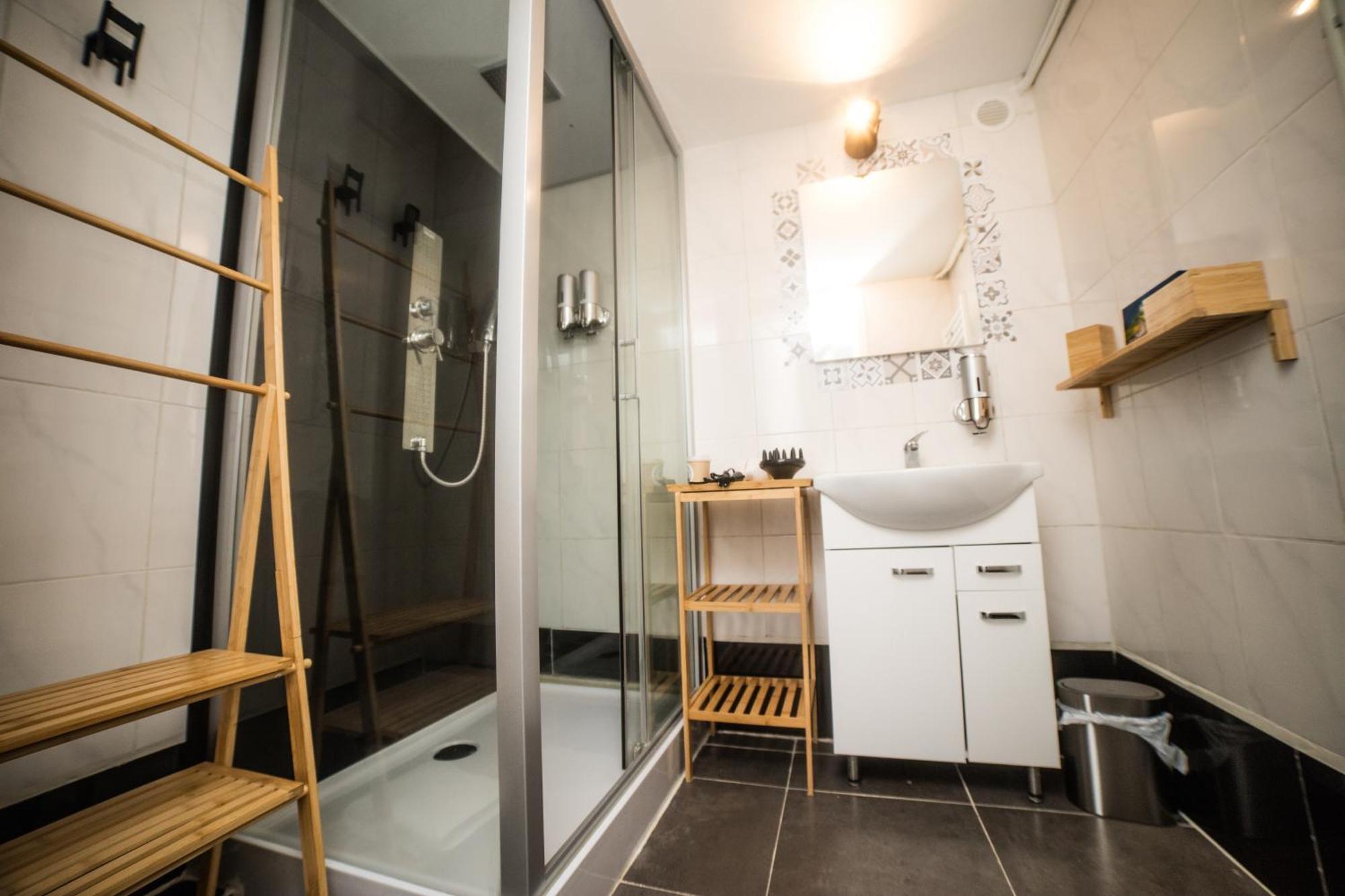 City Centre Hidden Gem! Apartment For Up To 3 People Brussel Eksteriør bilde